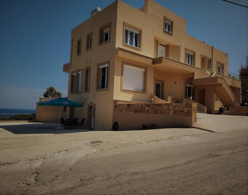 Afentis Apartment Agia Ermioni Exterior photo